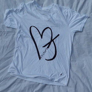 white NAUTICA vneck short sleeve top